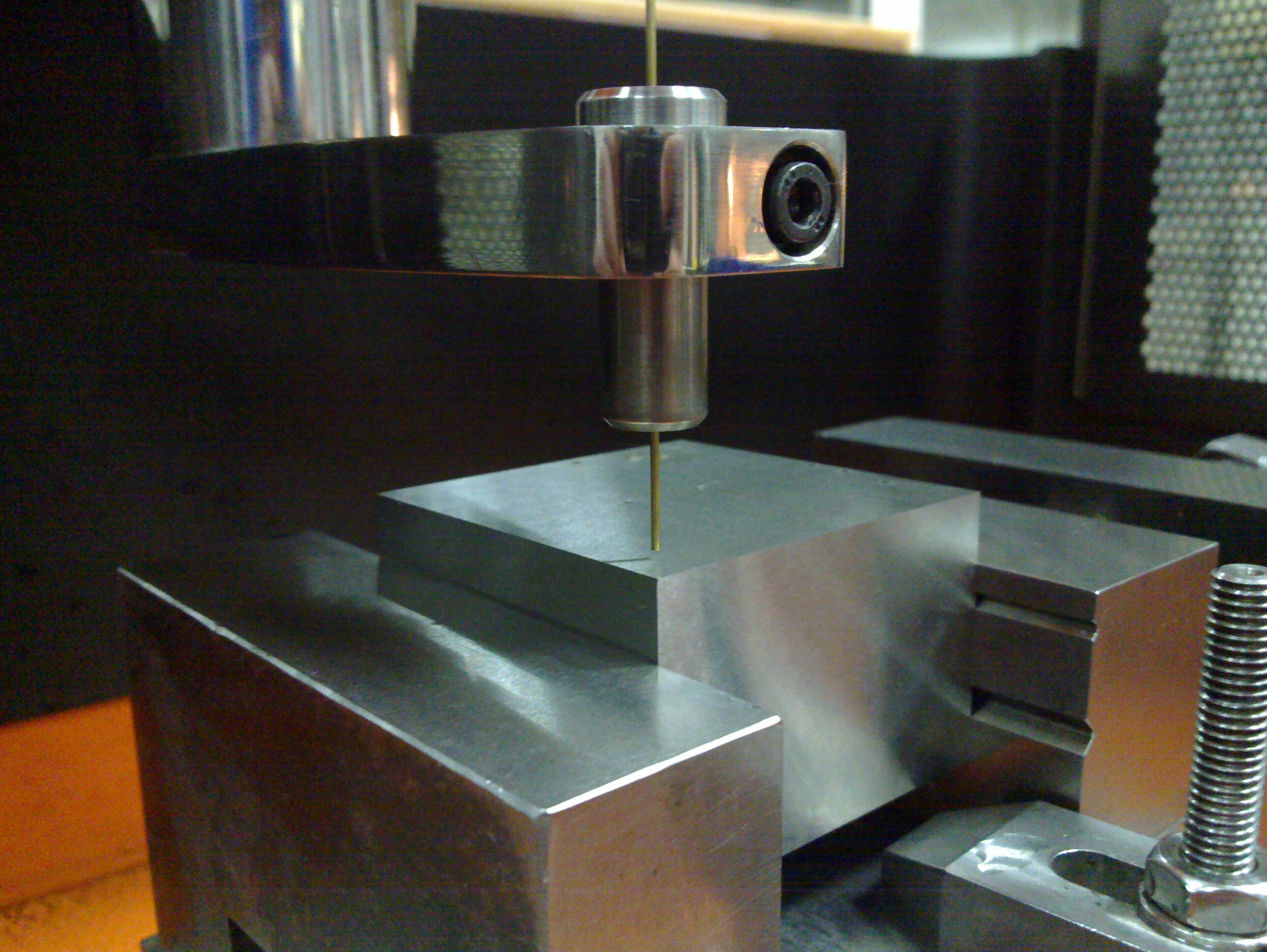 Drahterodiermaschine